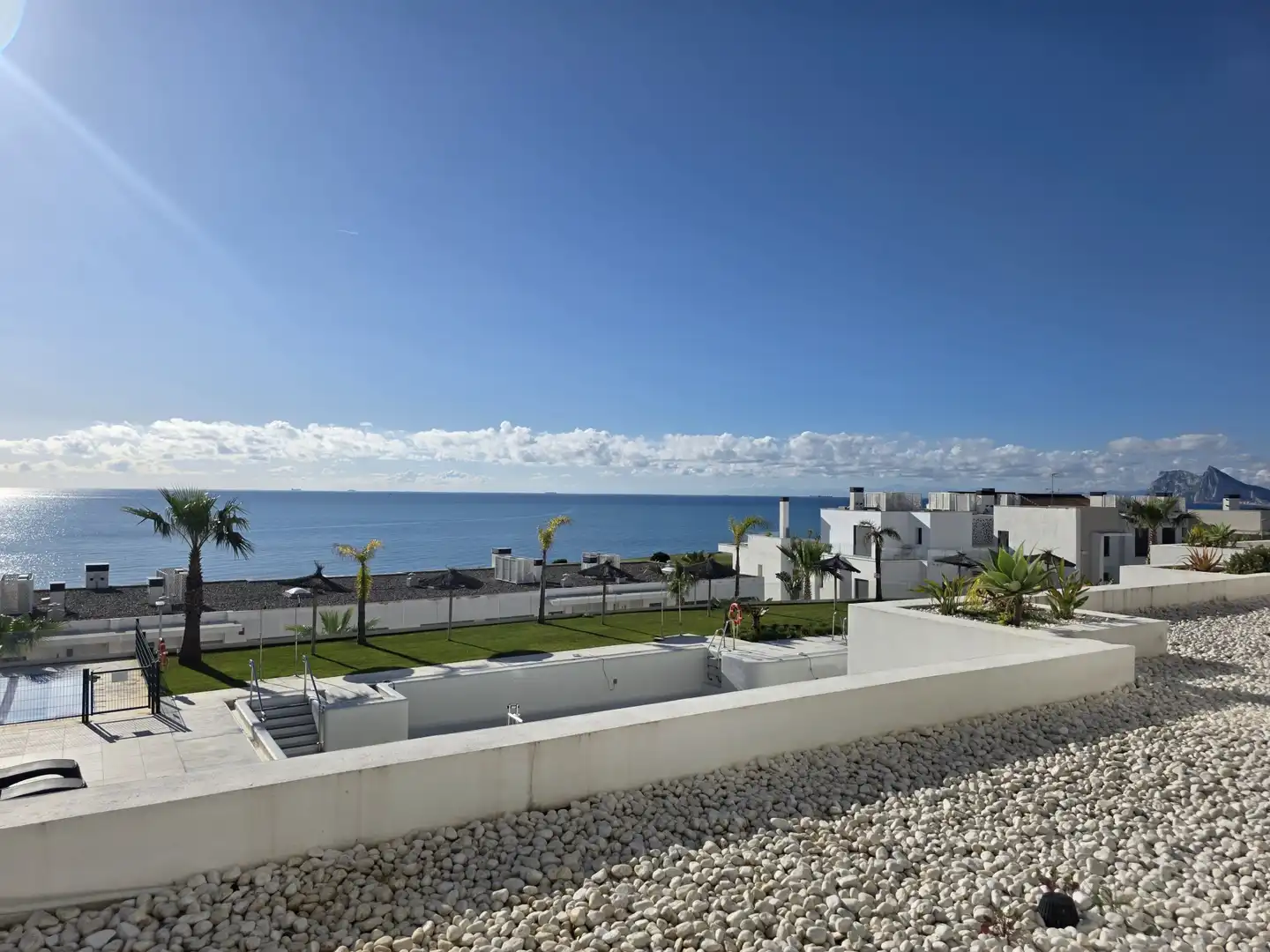 Vista exterior de Planta baja en venta en La Alcaidesa con Jardín privado, Terraza y Trastero