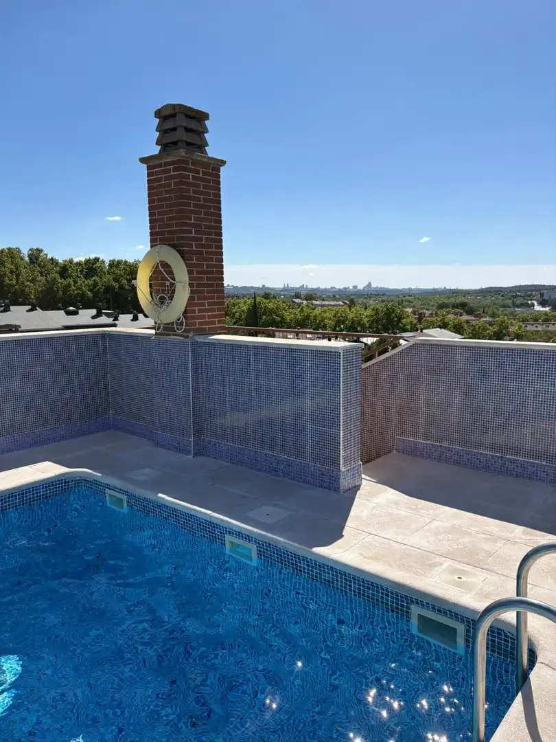Schwimmbecken von Wohnung zum Verkauf in Madrid mit Heizung, Abstellraum und Gemeinschaftspool