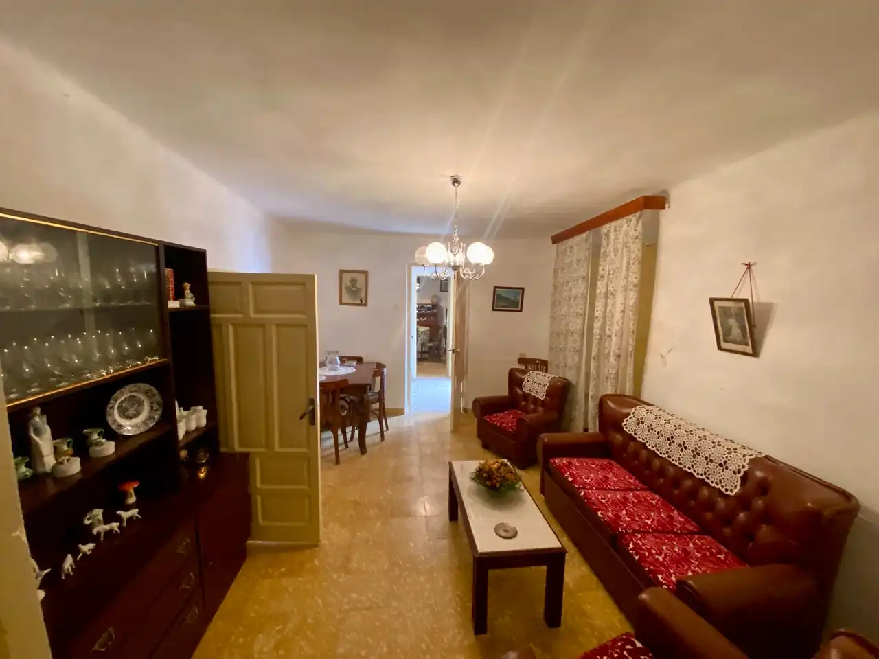 Sala de estar de Casa o chalet en venta en Ballesteros de Calatrava con Jardín privado, Terraza y Amueblado