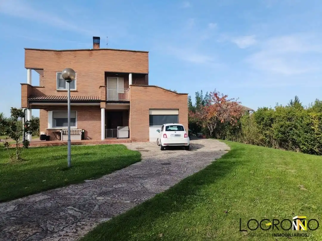 Houses for sale in Alberite
