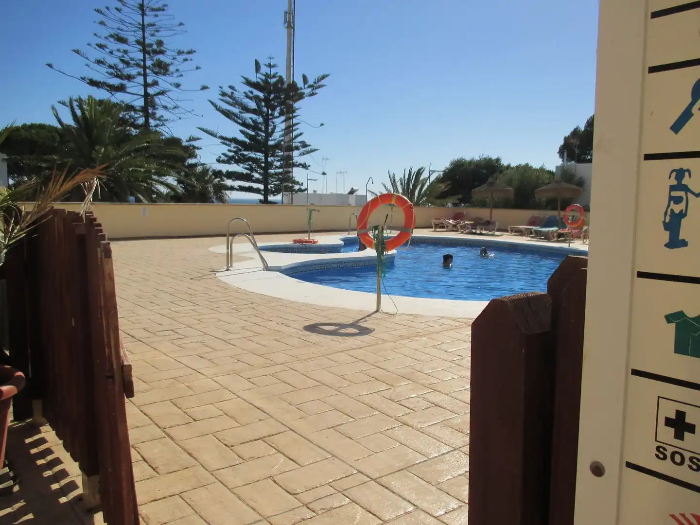 Piscina de Apartament en venda en Barbate amb Aire condicionat i Terrassa
