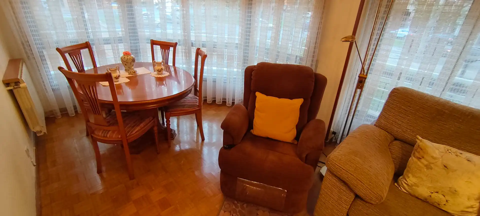 Sala de estar de Piso en venta en  Logroño con Calefacción, Parquet y Trastero