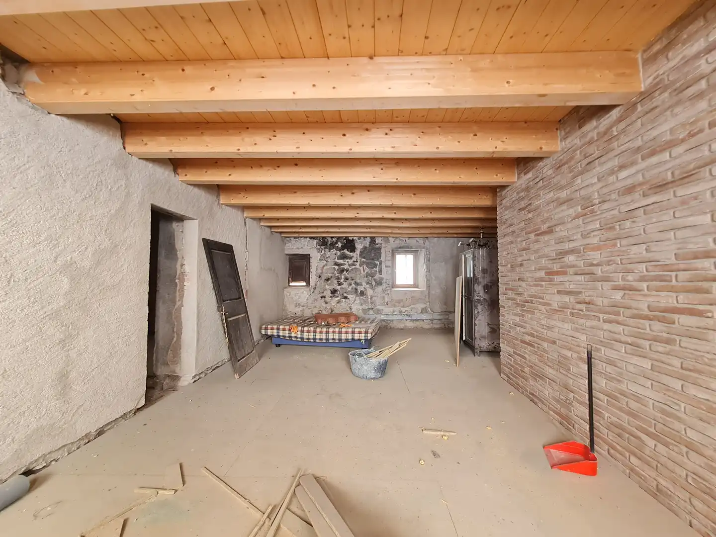 Country homes for sale in Olvan