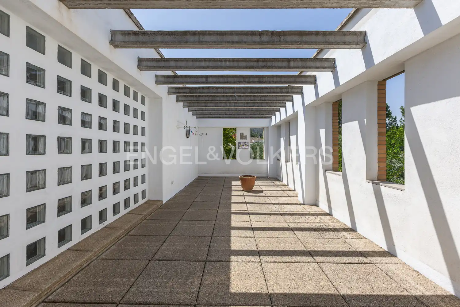 Vista exterior de Casa o xalet en venda en Ontinyent amb Aire condicionat, Calefacció i Jardí privat