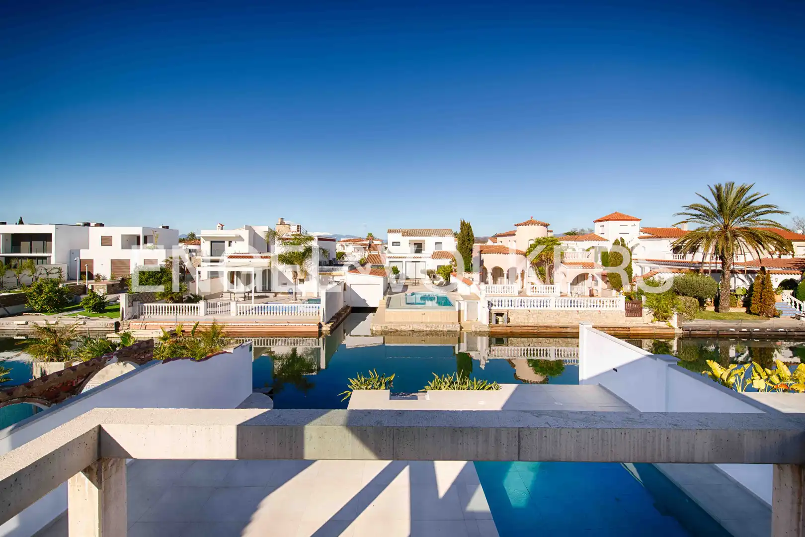 Exterior view of Detached homes for sale in Empuriabrava  with Terrace and Swimming Pool