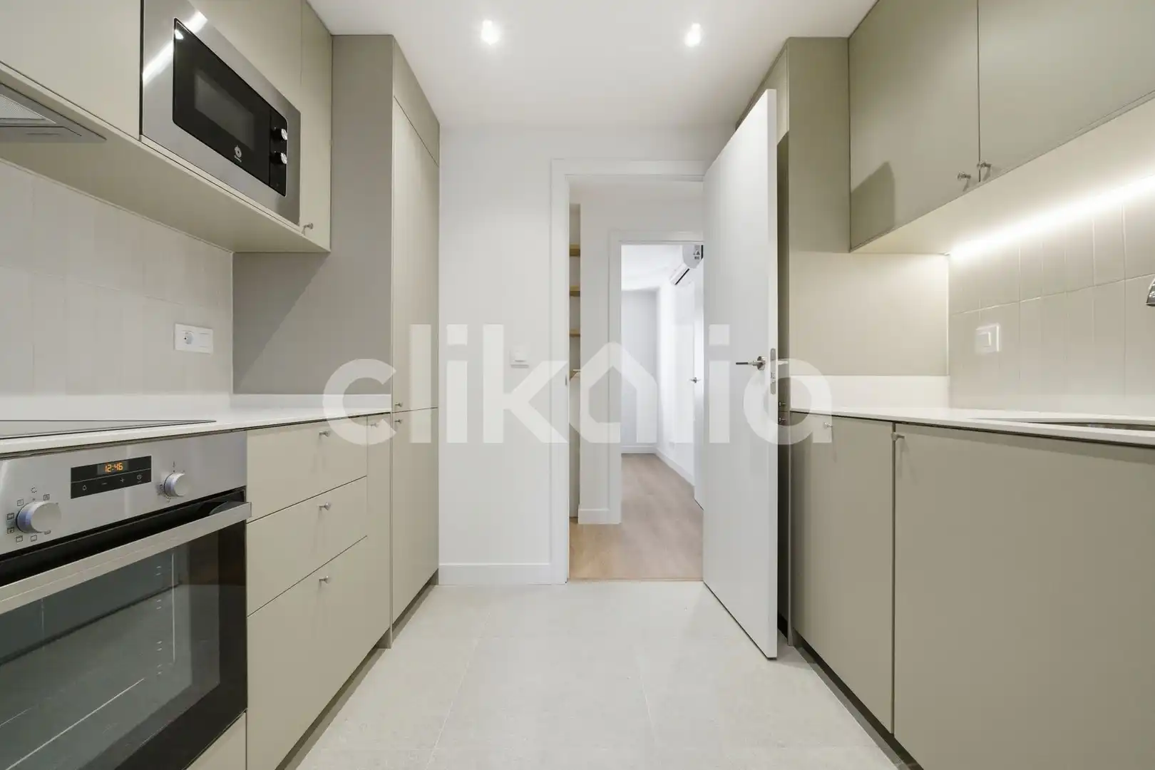 Cuina de Pis en venda en  Madrid Capital amb Aire condicionat, Calefacció i Terrassa