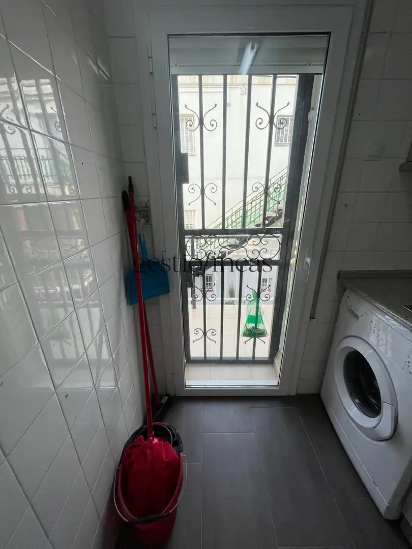 Apartments for rent in Avenida ENRIC GRANADOS, Regueral - Prat d'en Forés