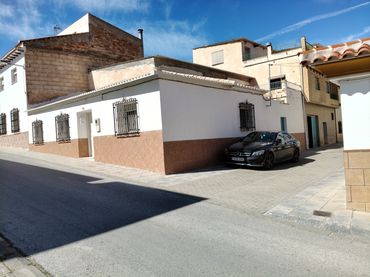 House with balcony for sale in Calle Casillas de Jacinto