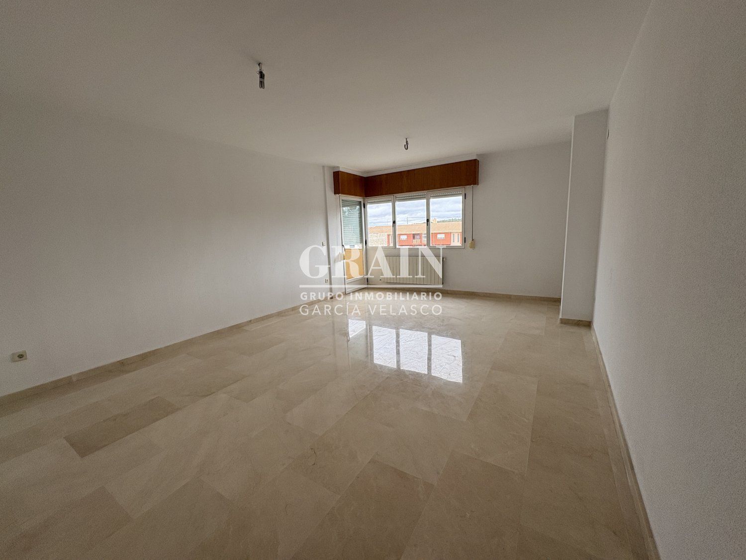 Vista exterior de Pis en venda en Pozo Cañada amb Calefacció, Terrassa i Traster