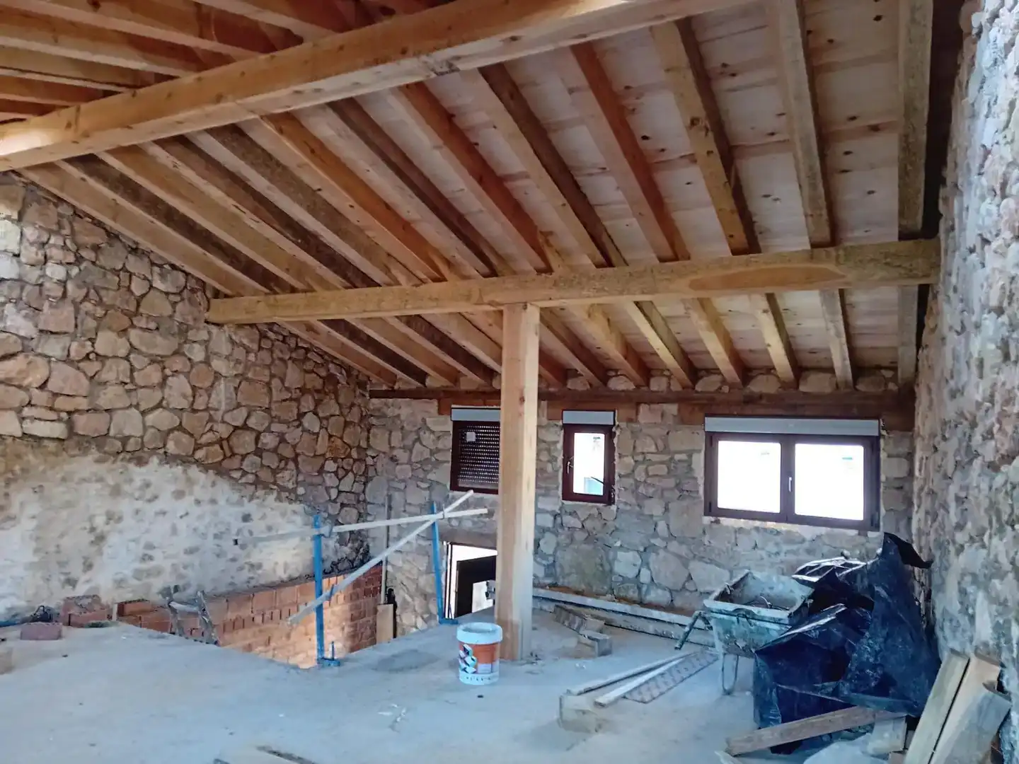 Finca rústica en venta en Adrados con Jardín privado, Parquet y Trastero