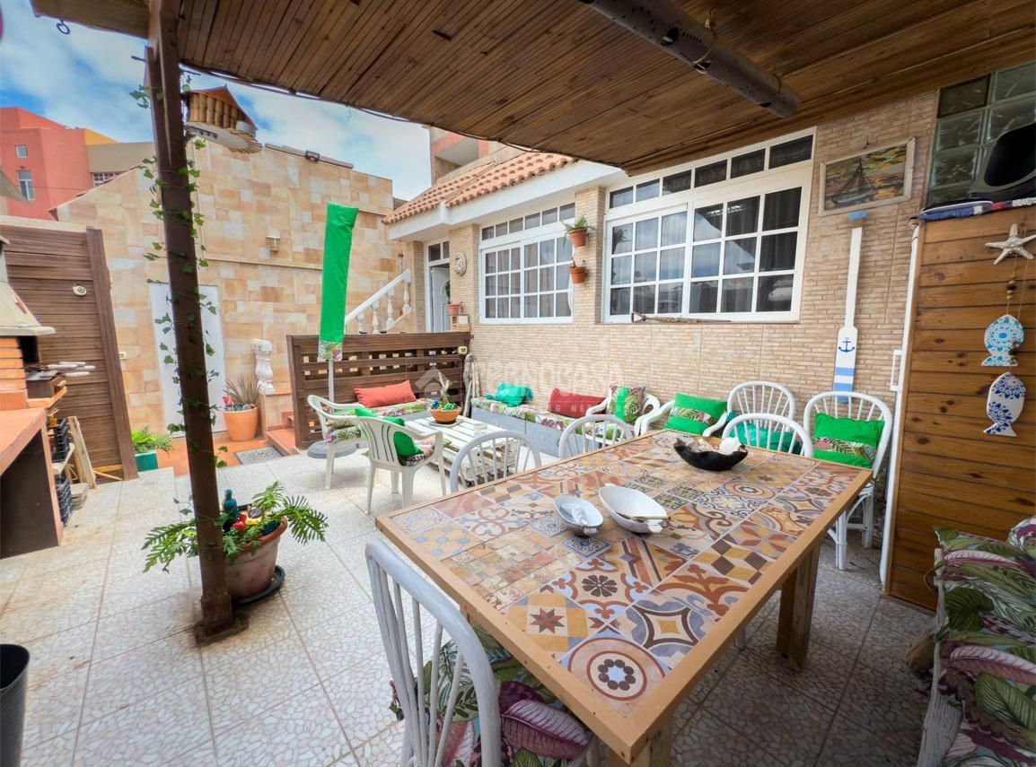 Terrassa de Casa adosada en venda en Telde amb Terrassa