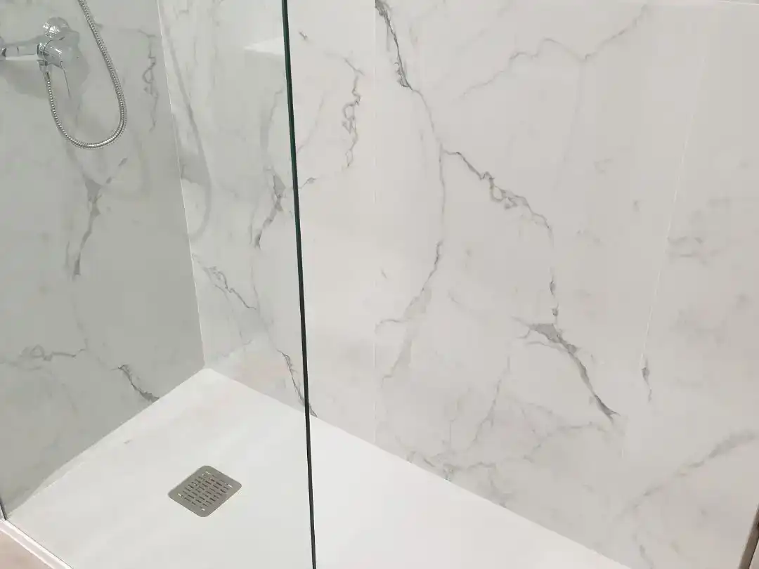 Bathroom of Apartments for rent in Vigo   with Parquet flooring and Furnished