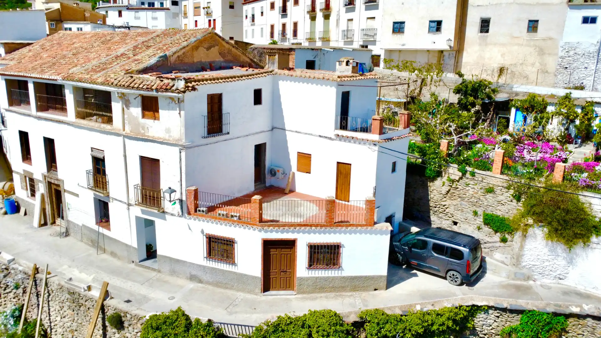 Vista exterior de Casa o xalet en venda en Válor amb Aire condicionat, Calefacció i Terrassa