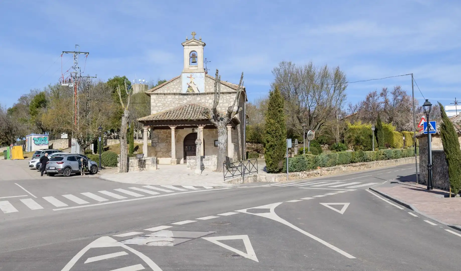 Vista exterior de Casa o xalet en venda en Horche amb Aire condicionat, Terrassa i Piscina