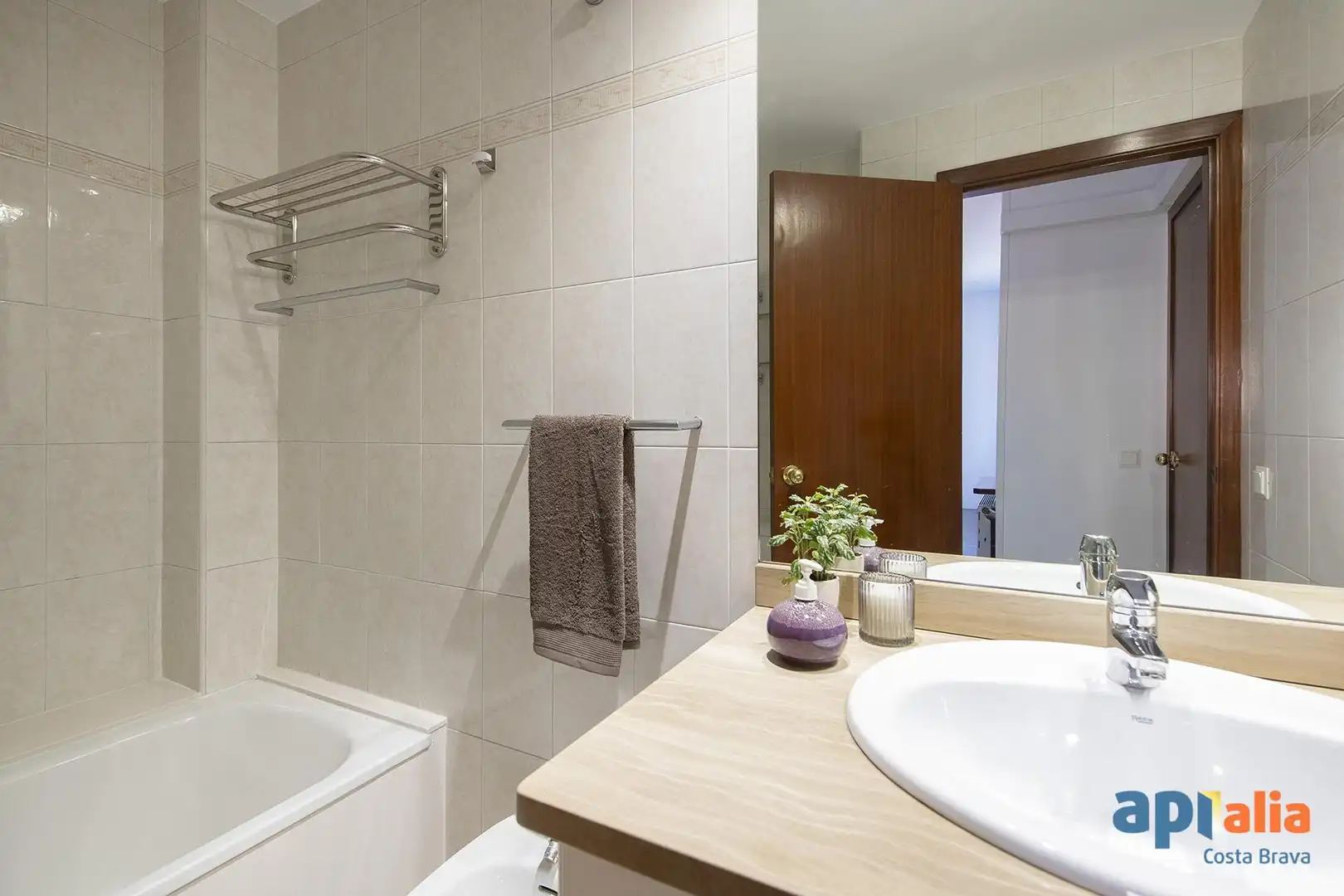 Bany de Pis en venda en Girona amb Aire condicionat, Calefacció i Terrassa
