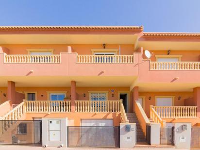 Vista exterior de Casa adosada en venda en Callosa de Segura amb Terrassa i Balcó