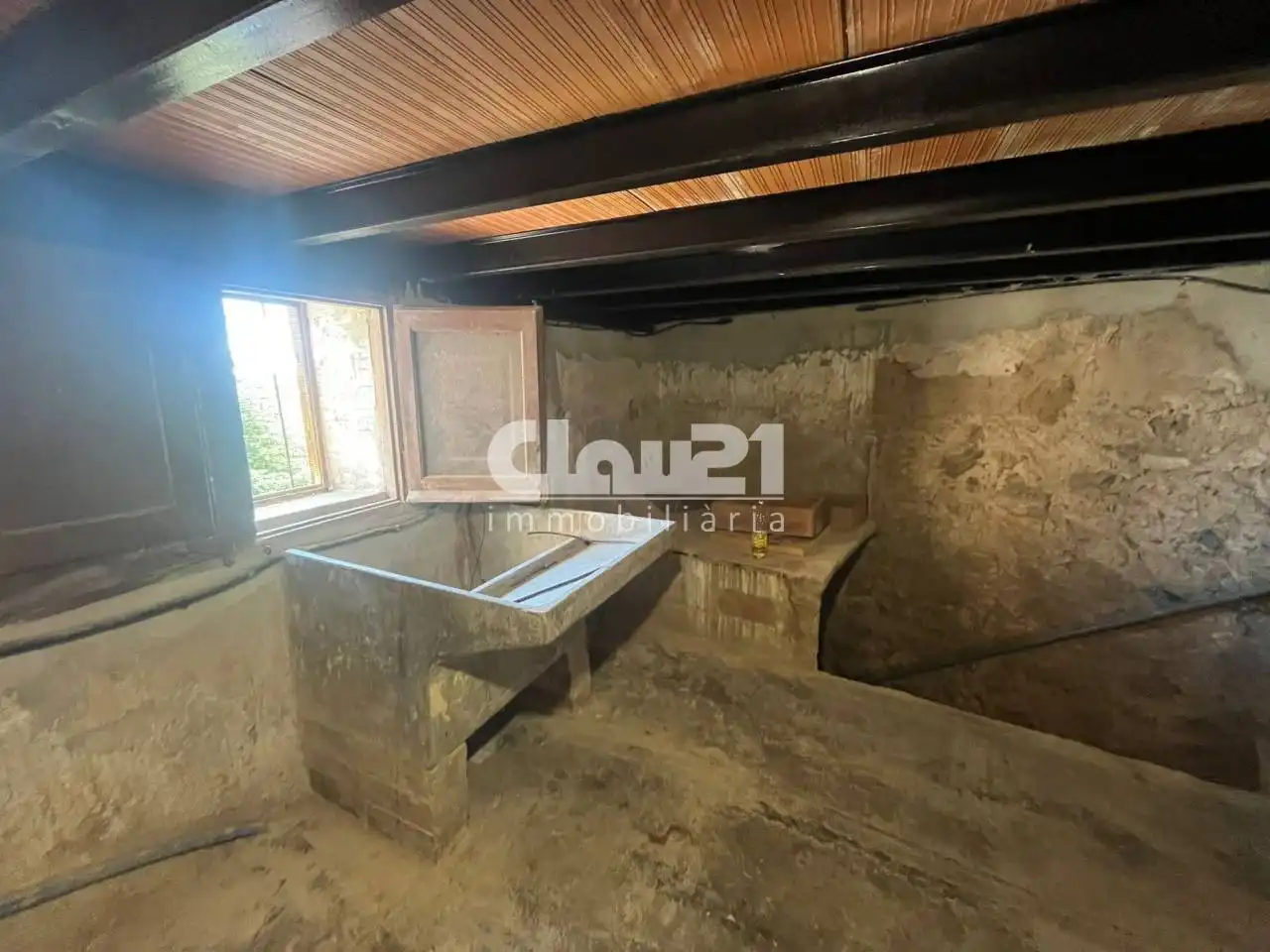 Cuina de Casa o xalet en venda en Avià amb Calefacció
