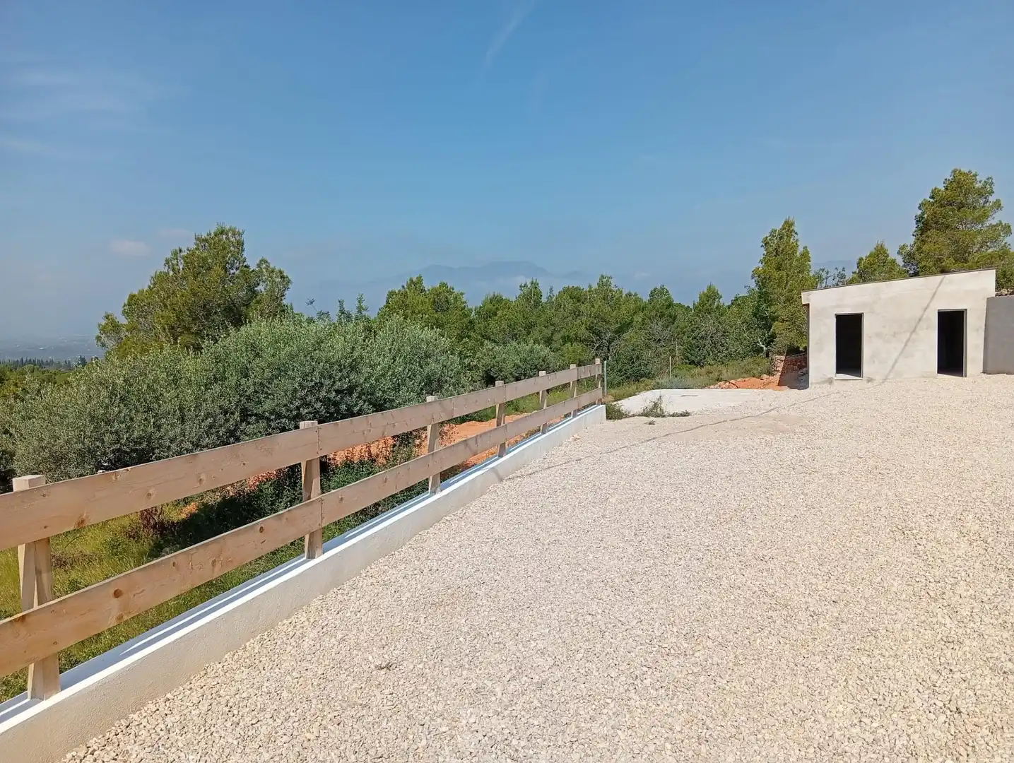 Country homes for sale in Tortosa  with Air Conditioner, Private garden and Storage room