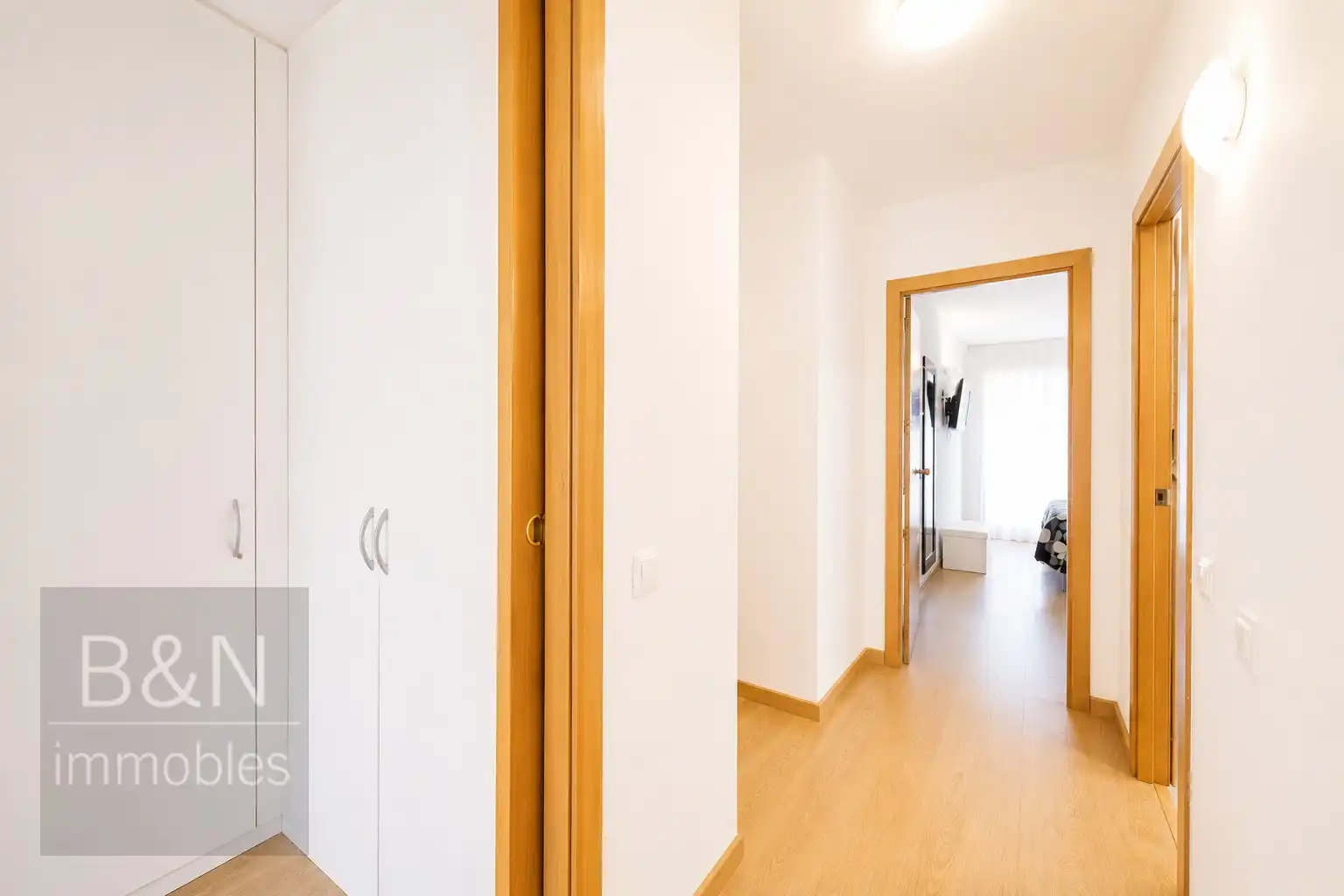 Wohnung zum Verkauf in Terrassa mit Klimaanlage, Heizung und Balkon