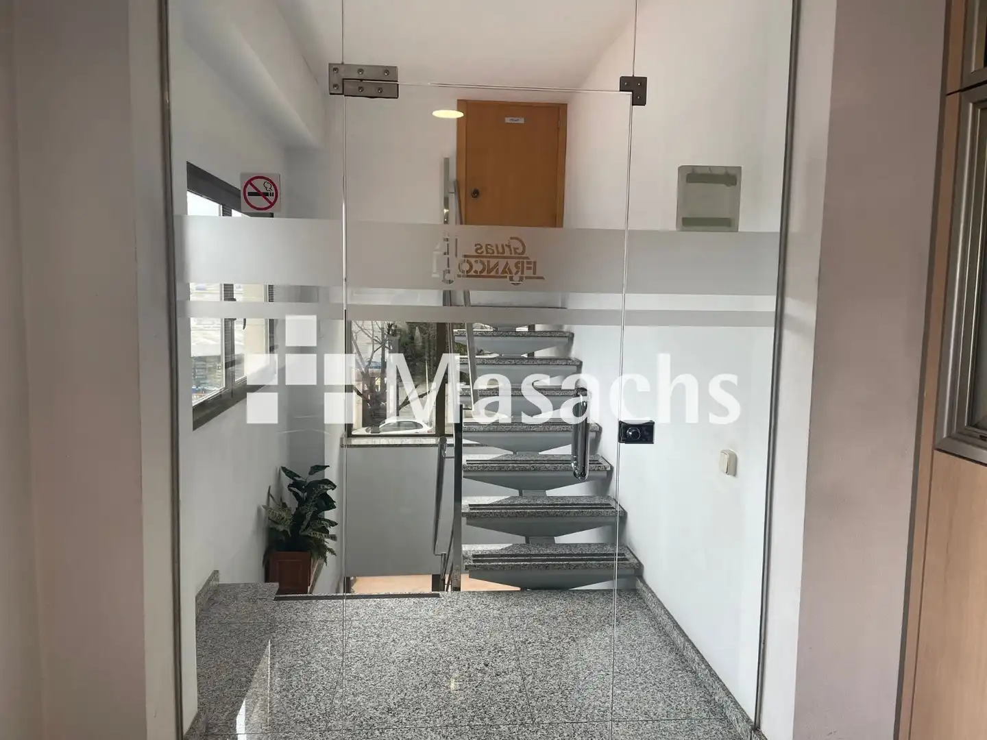 Fabrikhallen zur Miete in Terrassa