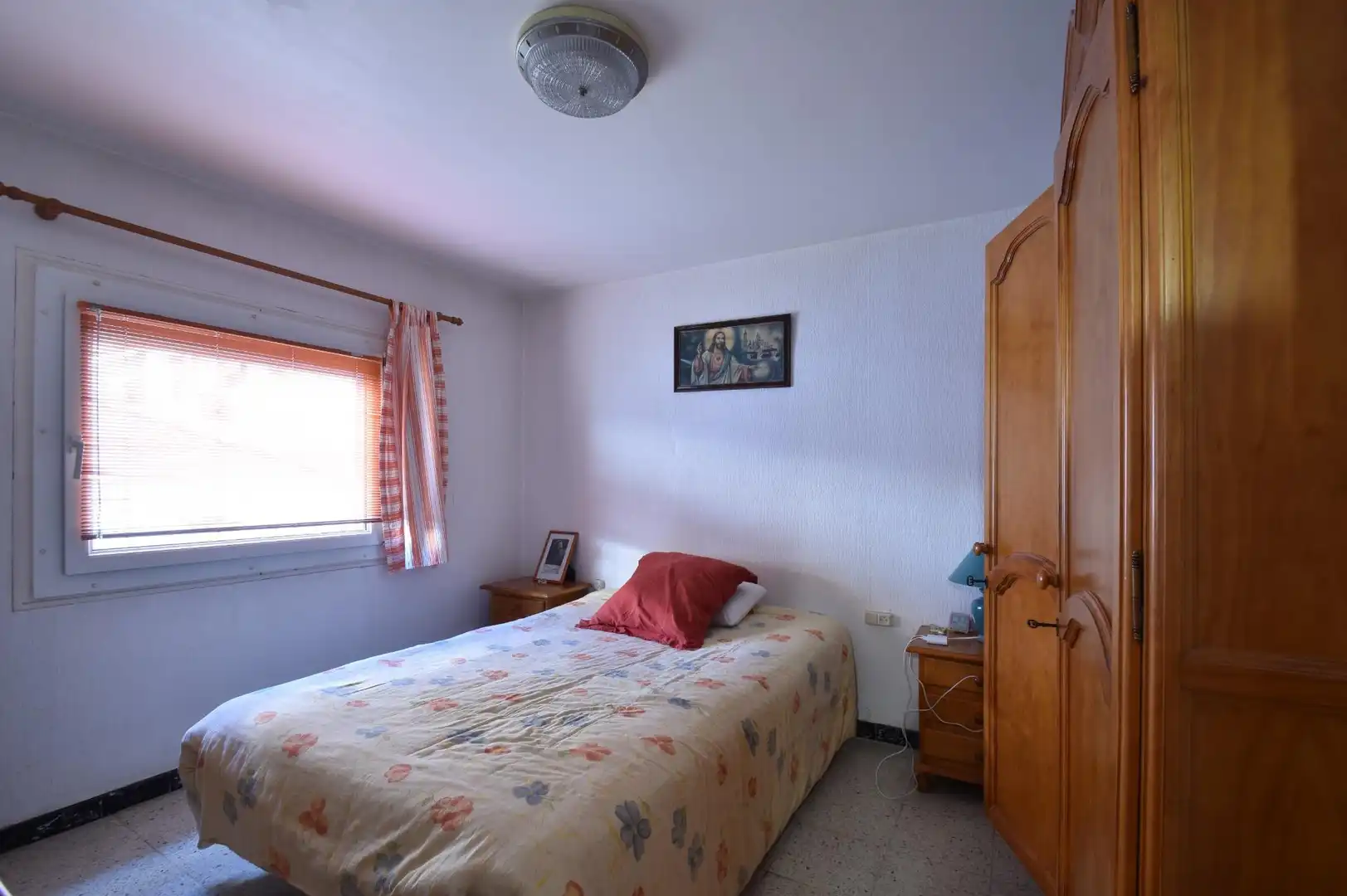 Bedroom of Flat for sale in Vilanova i la Geltrú