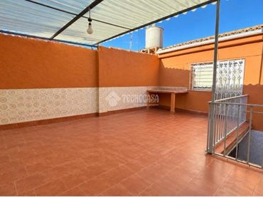 Maison avec balcon à vendre à La Paz - Las Américas