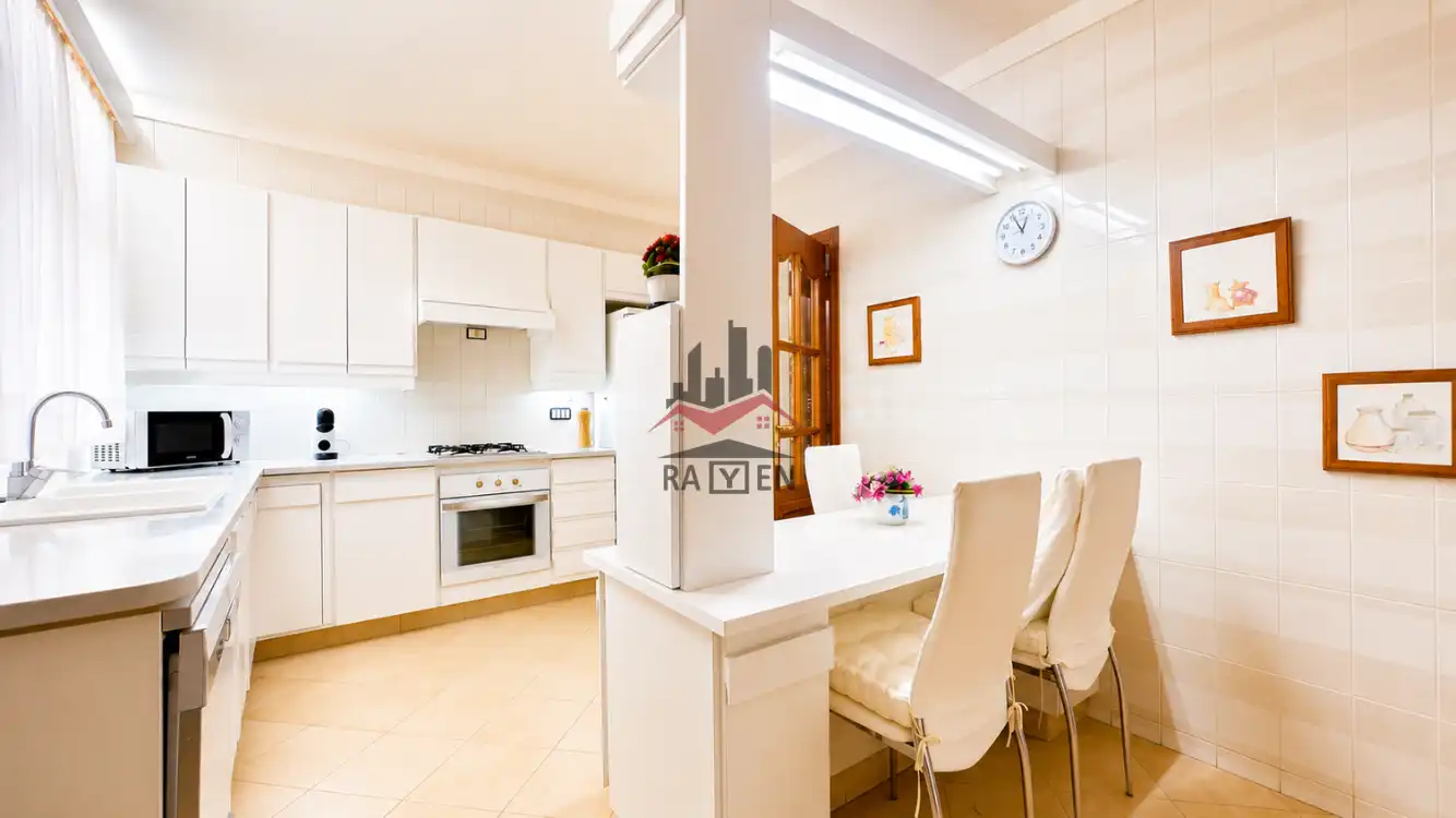 Cocina de Casa o chalet en venta en Avinyonet de Puigventós con Calefacción y Jardín privado