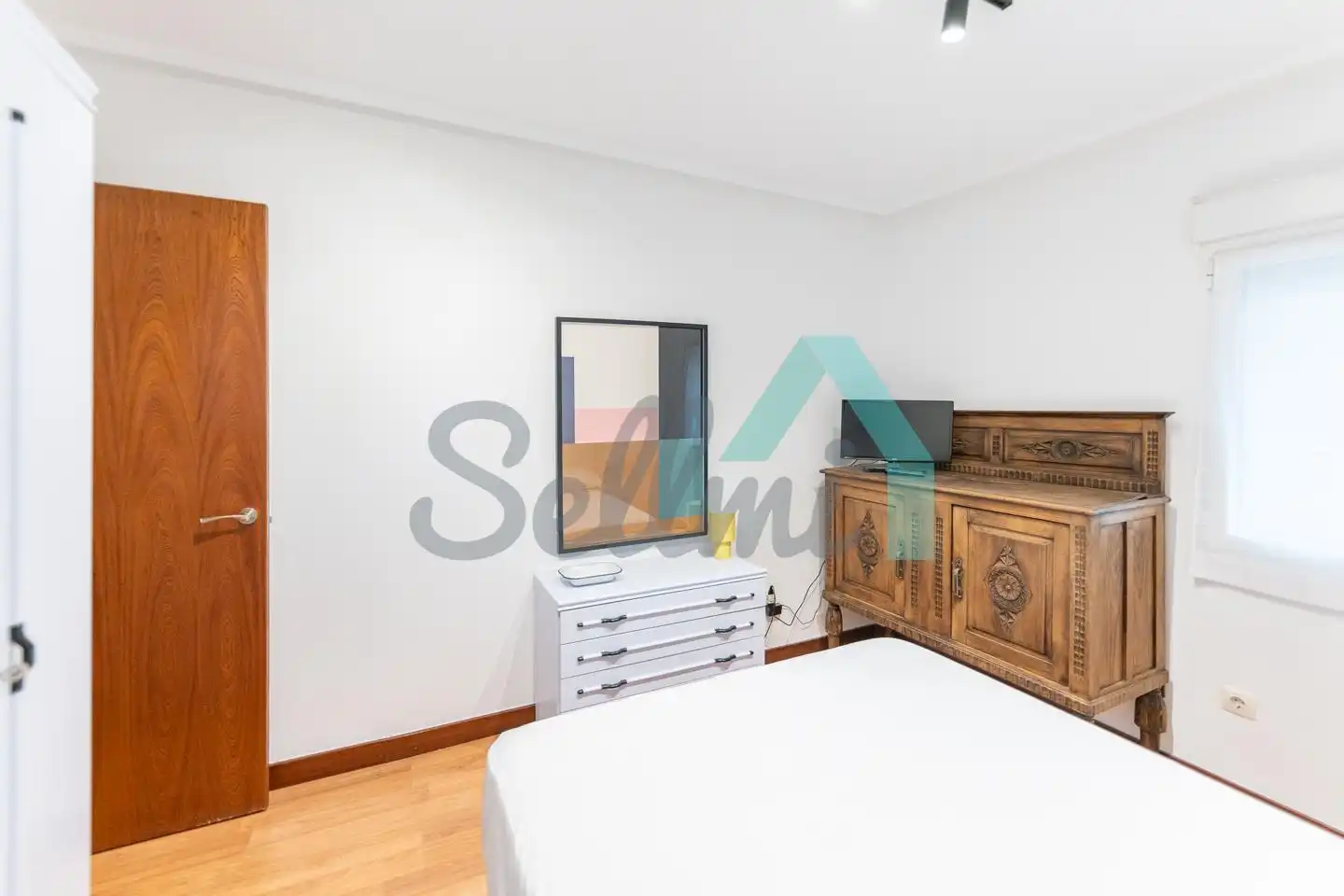 Habitación de Piso de alquiler en Gijón  con Calefacción y Amueblado