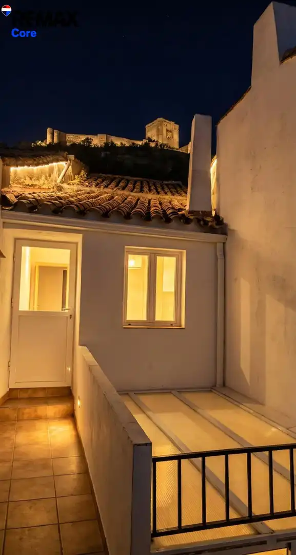 Vista exterior de Casa o xalet en venda en Feria amb Terrassa, Traster i Moblat