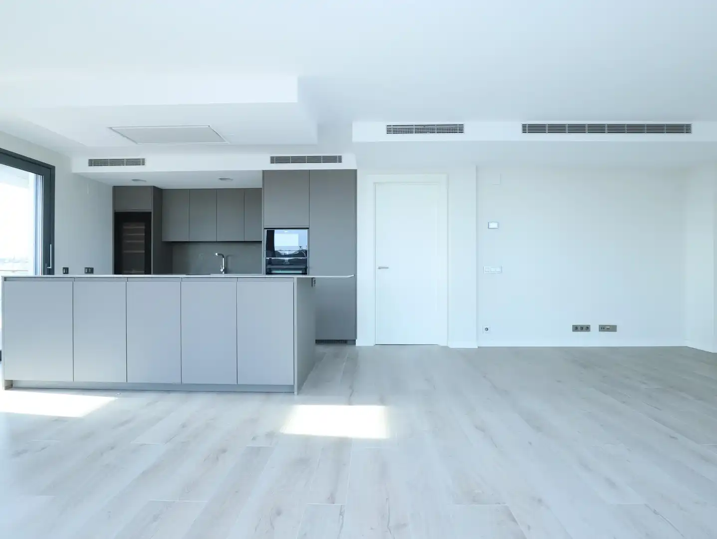 Cocina de Ático en venta en Esplugues de Llobregat con Aire acondicionado, Calefacción y Jardín privado