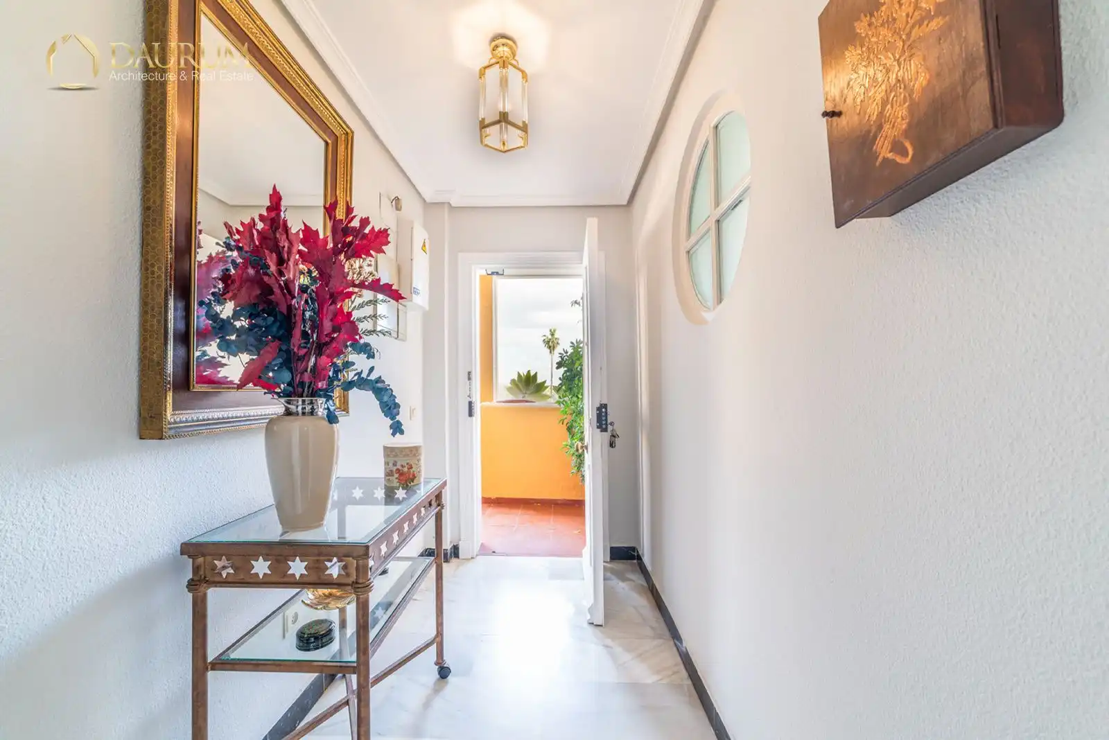Maisonette zum Verkauf in San Juan de Aznalfarache mit Klimaanlage, Heizung und Terrasse