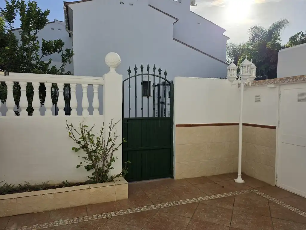 Adosado con piscina en venta en Caleta de Vélez, imagen 16