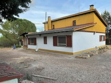 Villa con giardino in vendita a Matapozuelos