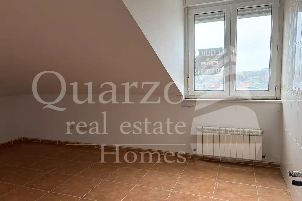 Piso en venta en Calle Real, Hontanares de Eresma