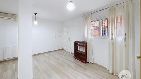 Foto 3 de Planta baixa en venda a Pasaje de Josep Fiter, El Pedró, Cornellà de Llobregat