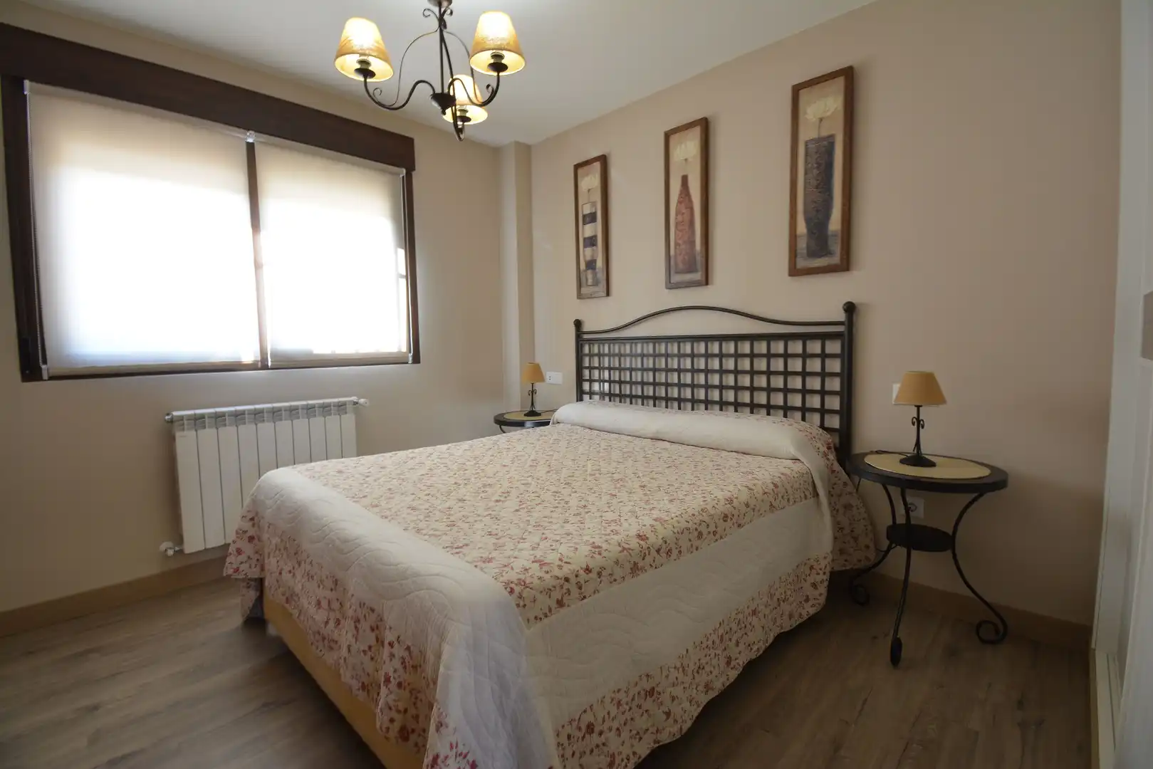 Schlafzimmer von Country house zum Verkauf in Robledillo de Mohernando mit Klimaanlage, Privatgarten und Terrasse