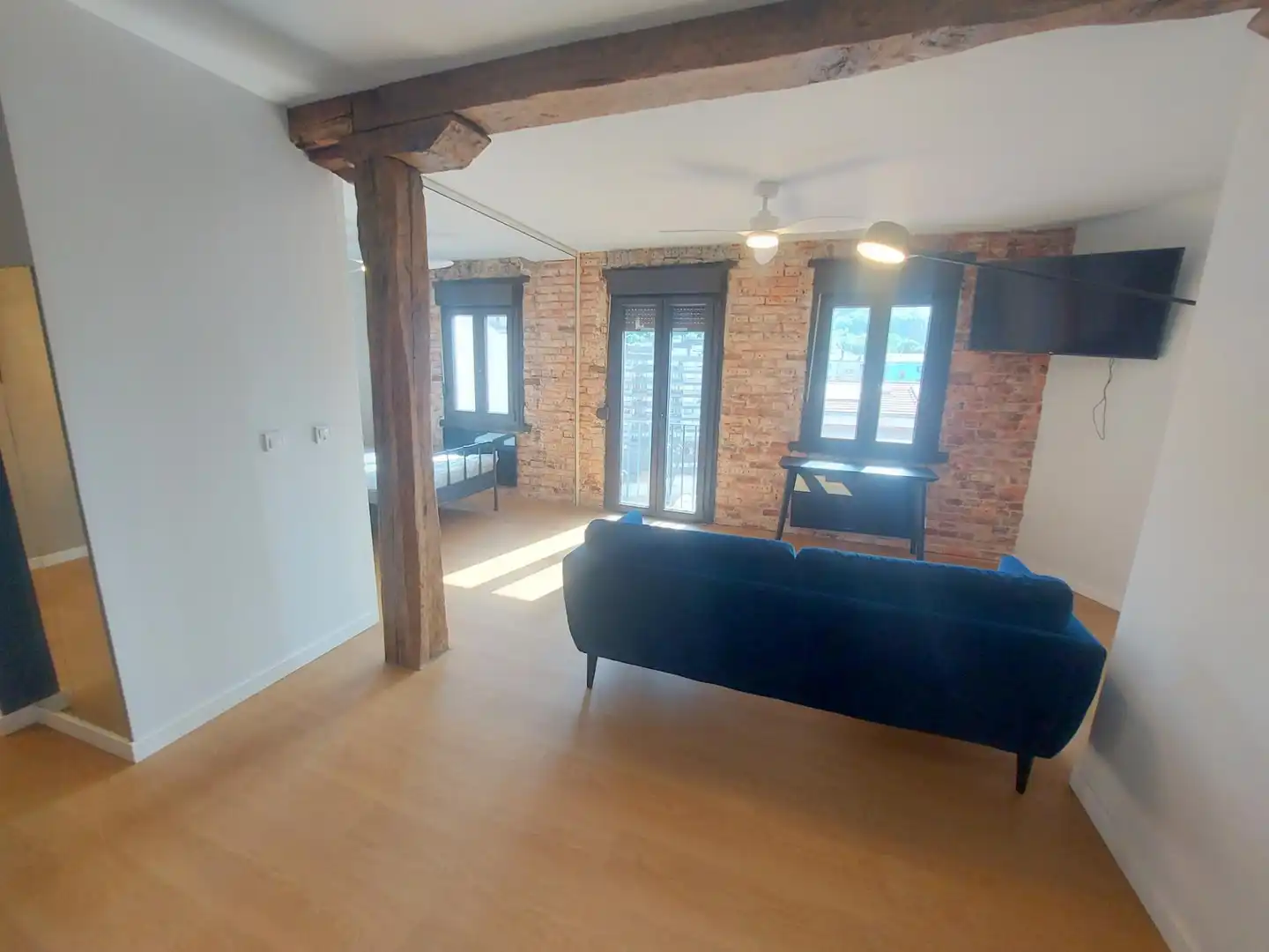 Sala de estar de Piso en venta en Bilbao  con Calefacción, Amueblado y Balcón