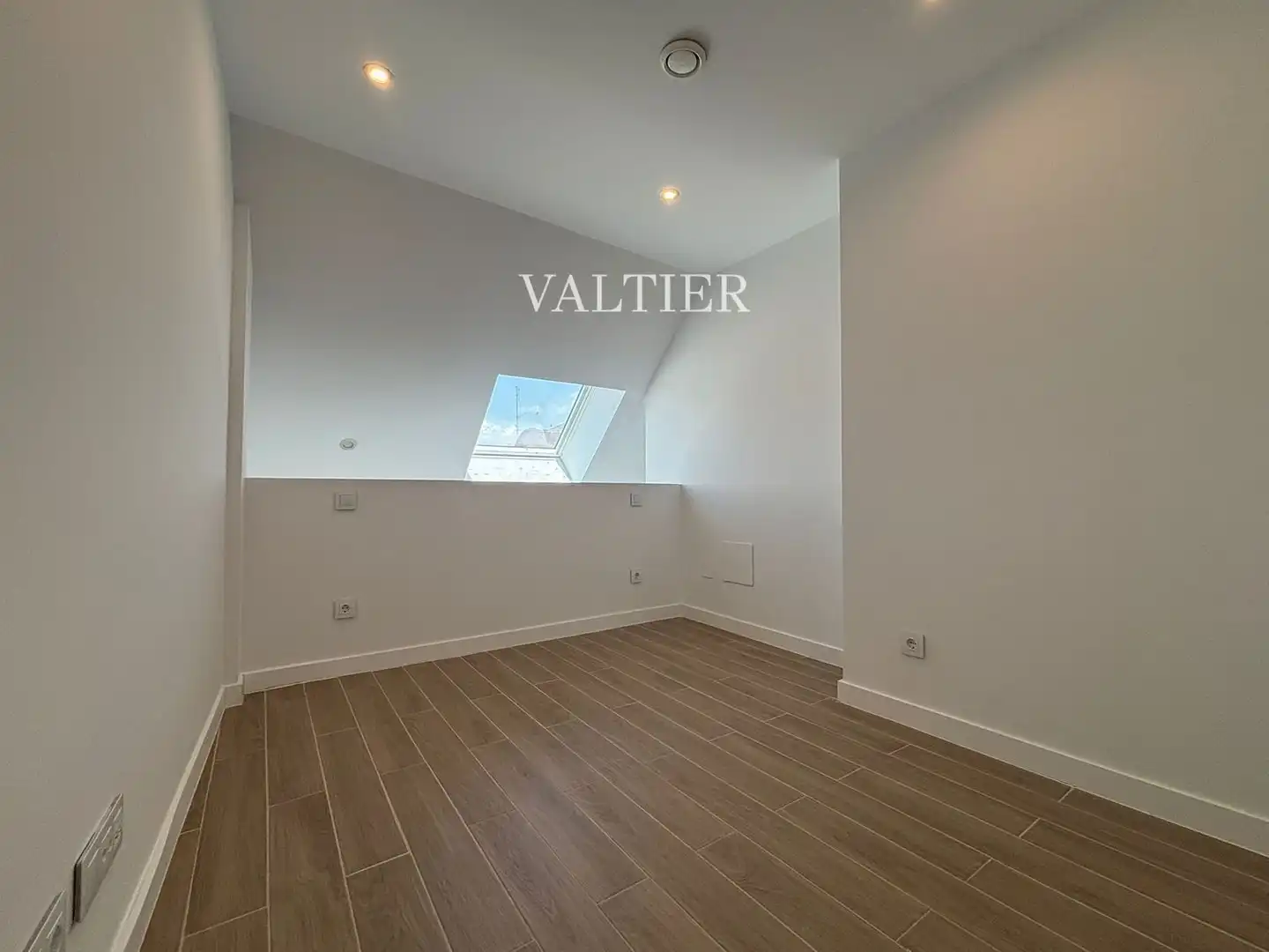 Schlafzimmer von Maisonette zur Miete in Madrid mit Terrasse, Abstellraum und Schwimmbad