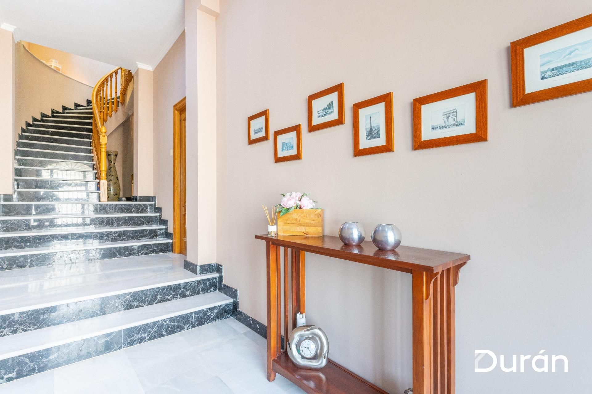 House or chalet for sale in Berja