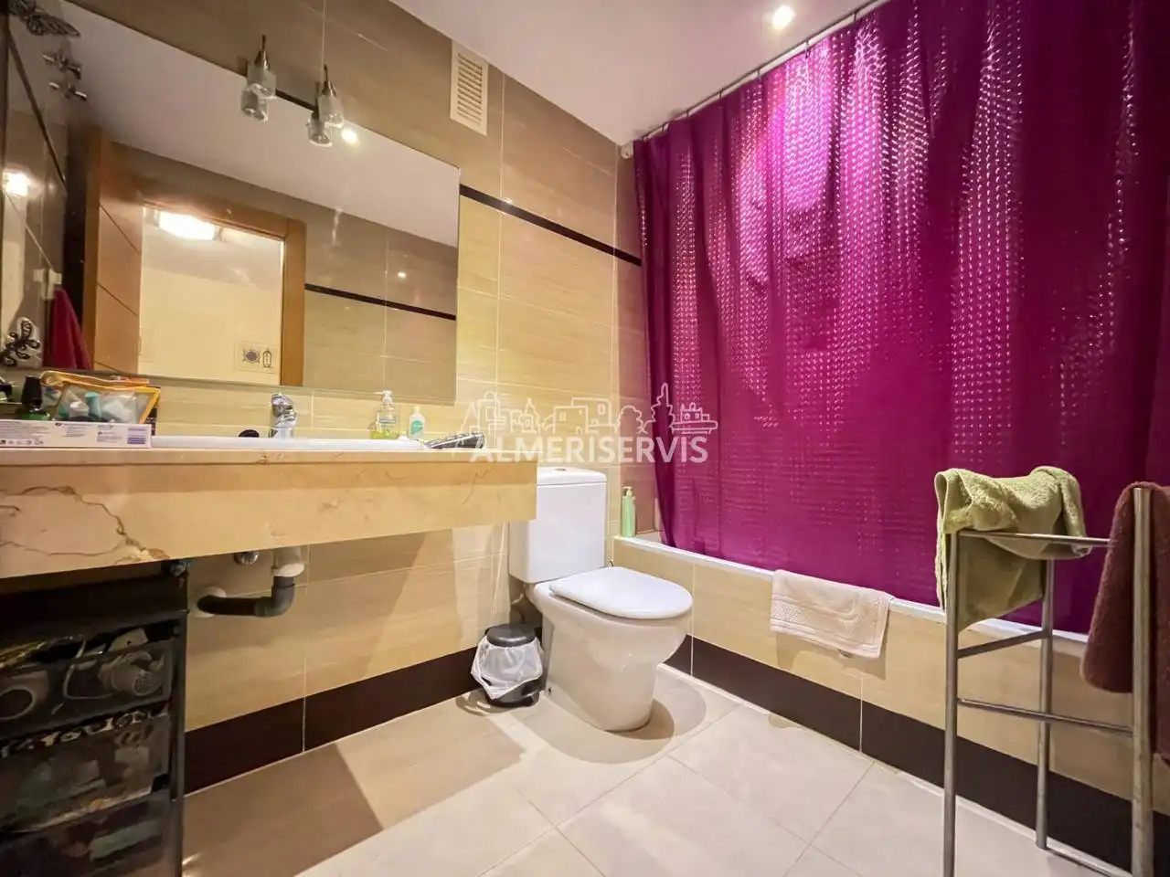 Baño de Piso en venta en El Ejido con Aire acondicionado, Terraza y Trastero