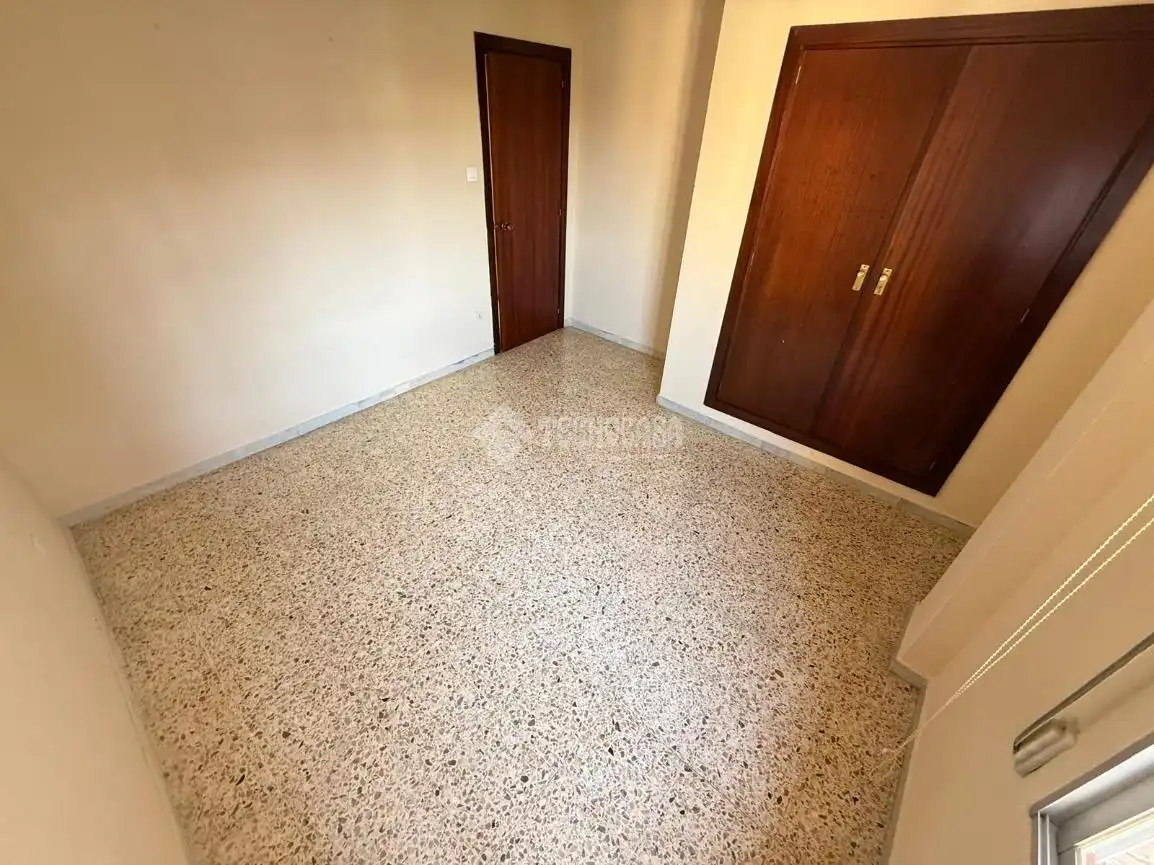 Piso en venta en Zaragoza con Calefacción y Balcón