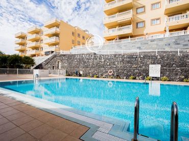 Àtic amb piscina en venda a C. Quezal