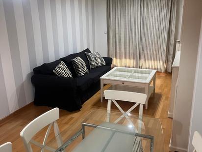Living room of Flat to rent in  Zaragoza Capital  with Heating, Furnished and Oven