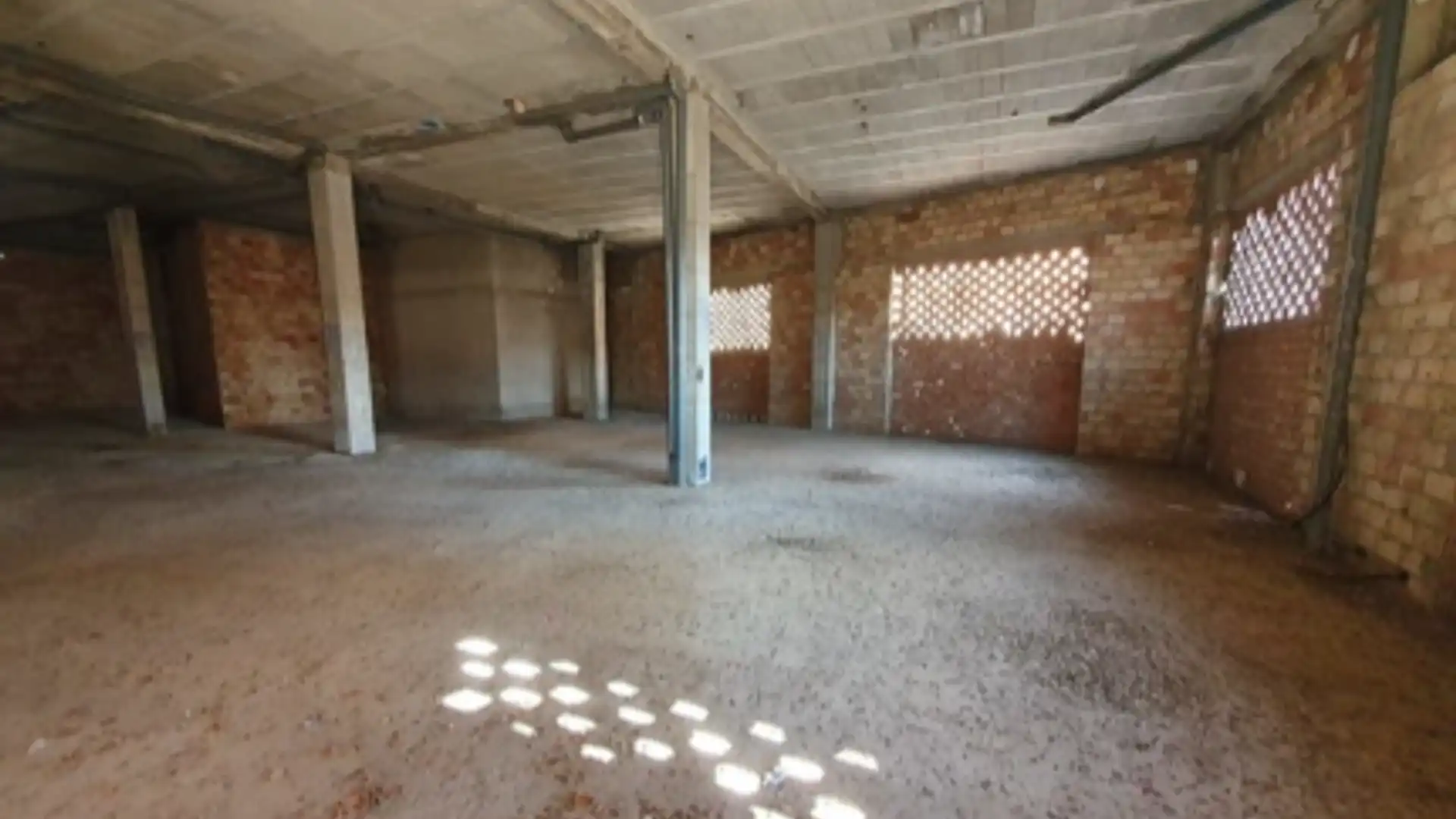 Premises for sale in Roquetas de Mar