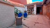 Vista exterior de Casa adosada en venda en Torrent amb Terrassa