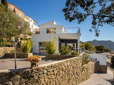 Casa con balcón en venta en ALMERIA