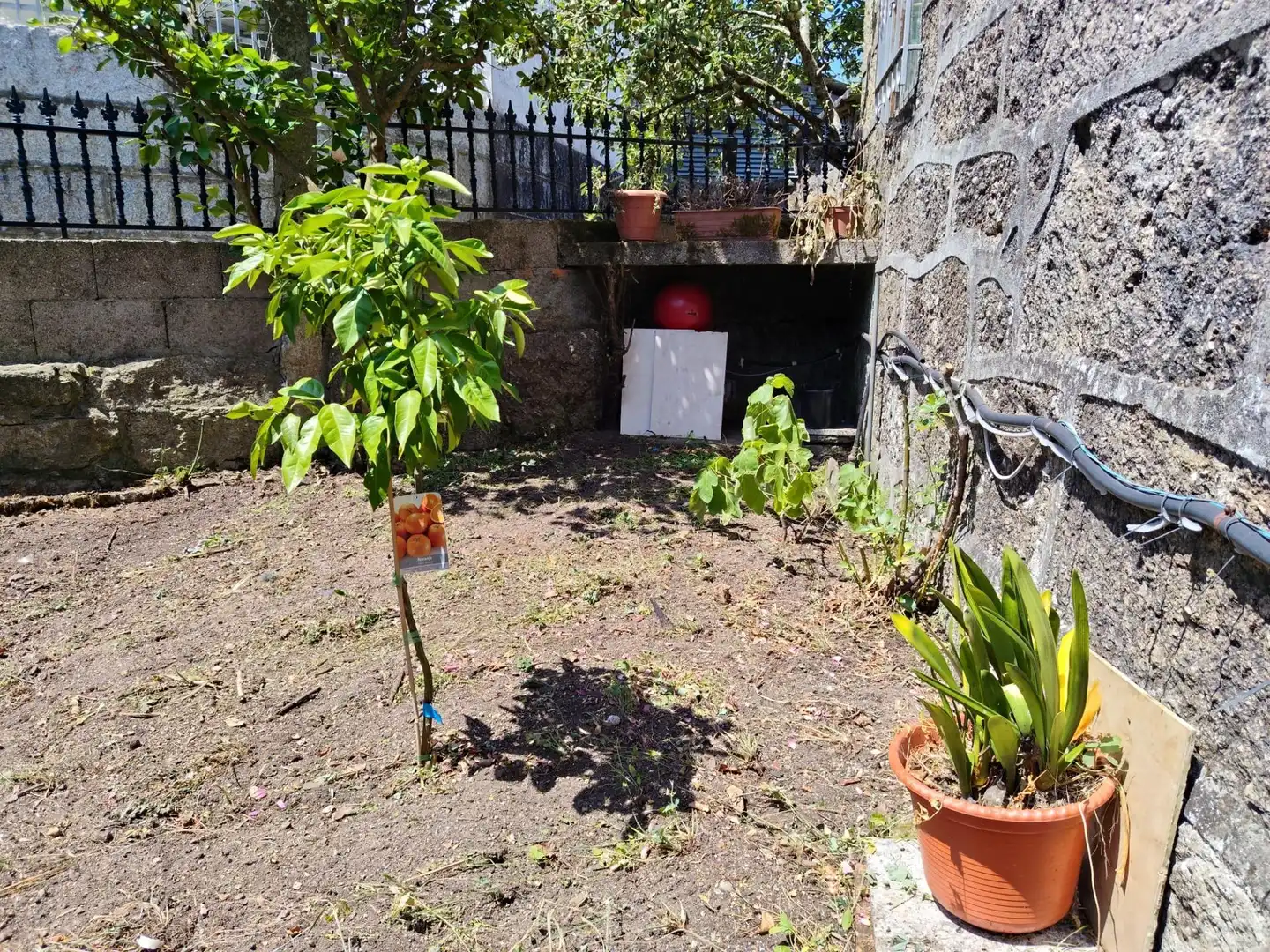 Garden of Houses for sale in Avión  with Heating, Storage room and Furnished