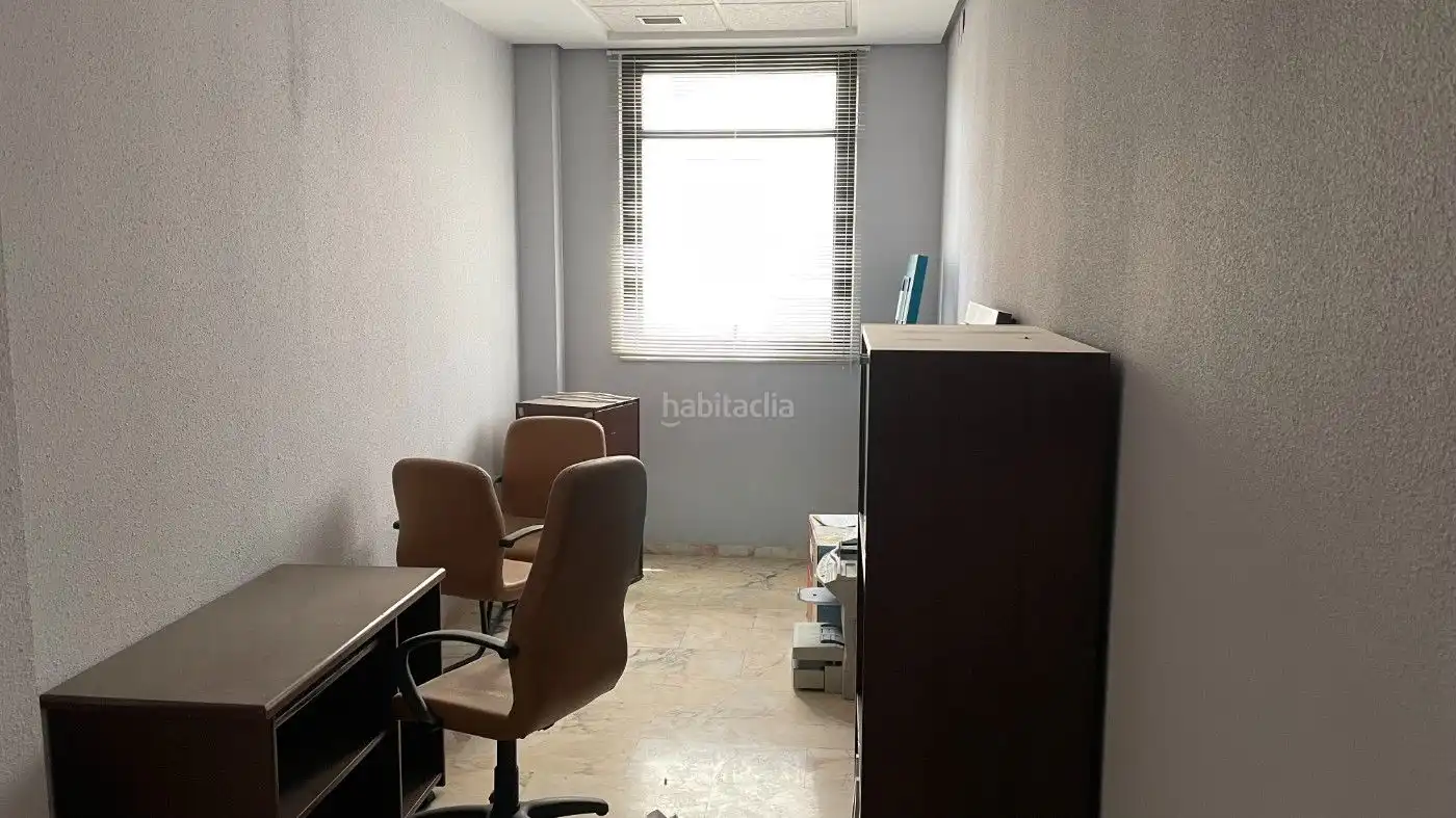 Oficina amb ascensor en venda a Calle Gómez Becerra 2, imagen 3