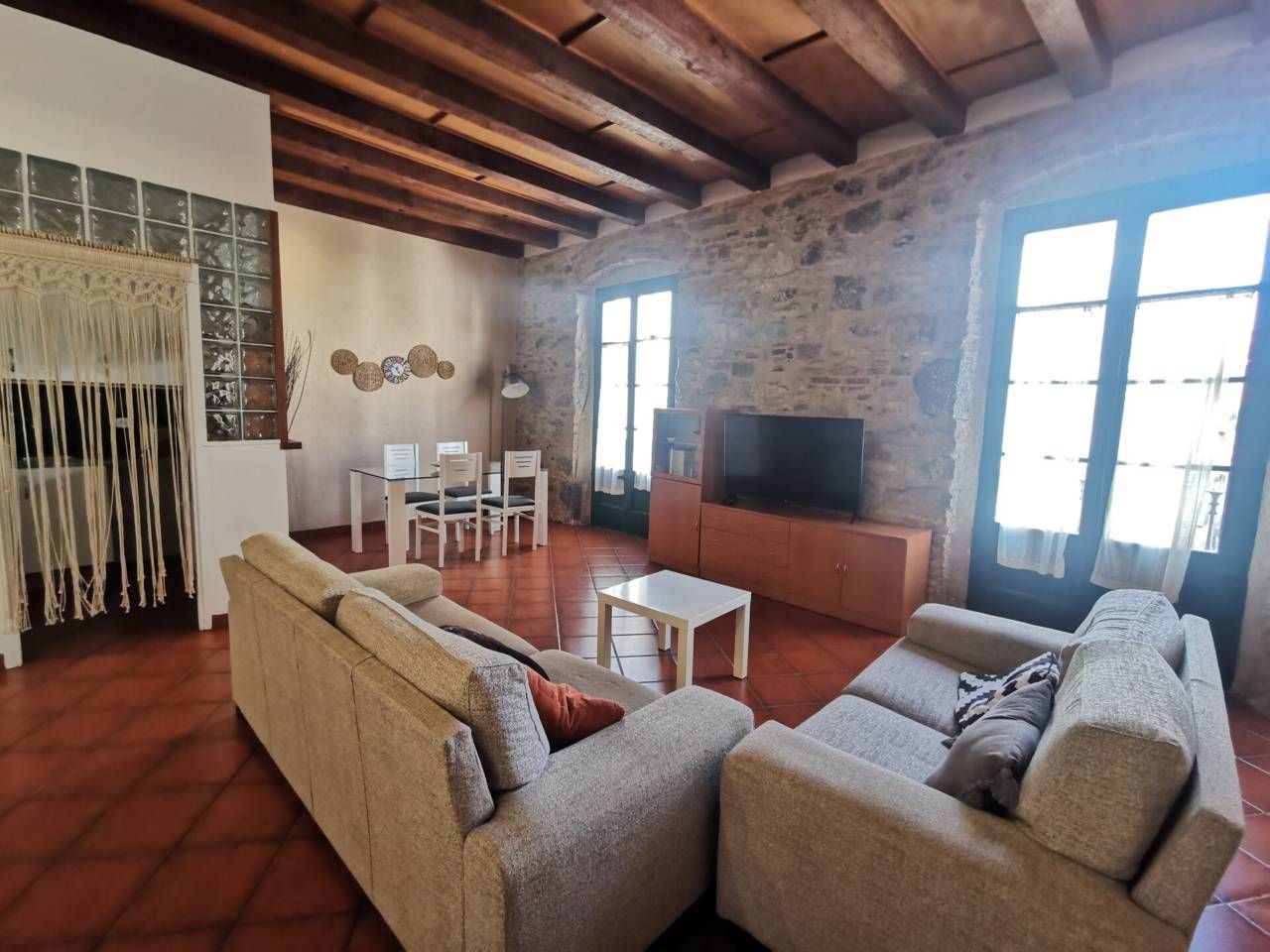 Living room of Flat to rent in Girona Capital  with Heating, Furnished and Balcony