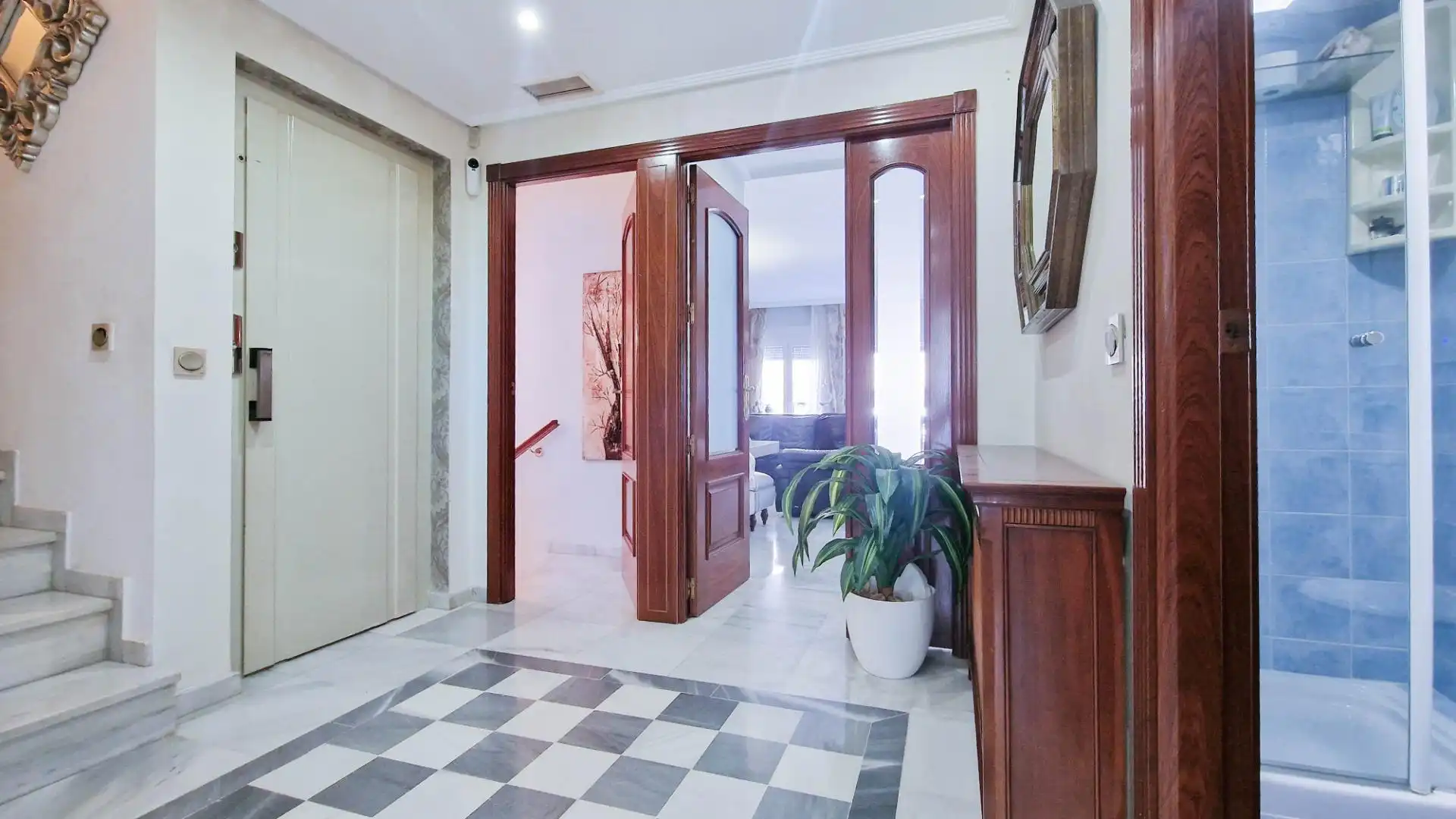 Casa adosada en venda en Badajoz amb Aire condicionat, Jardí privat i Terrassa